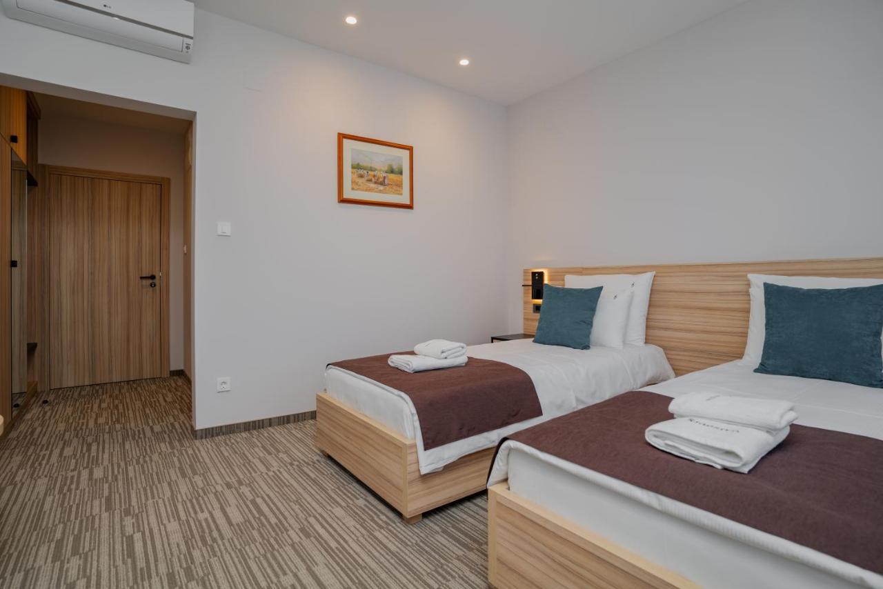 Maestro - Rooms & Restaurant Вуковар Экстерьер фото