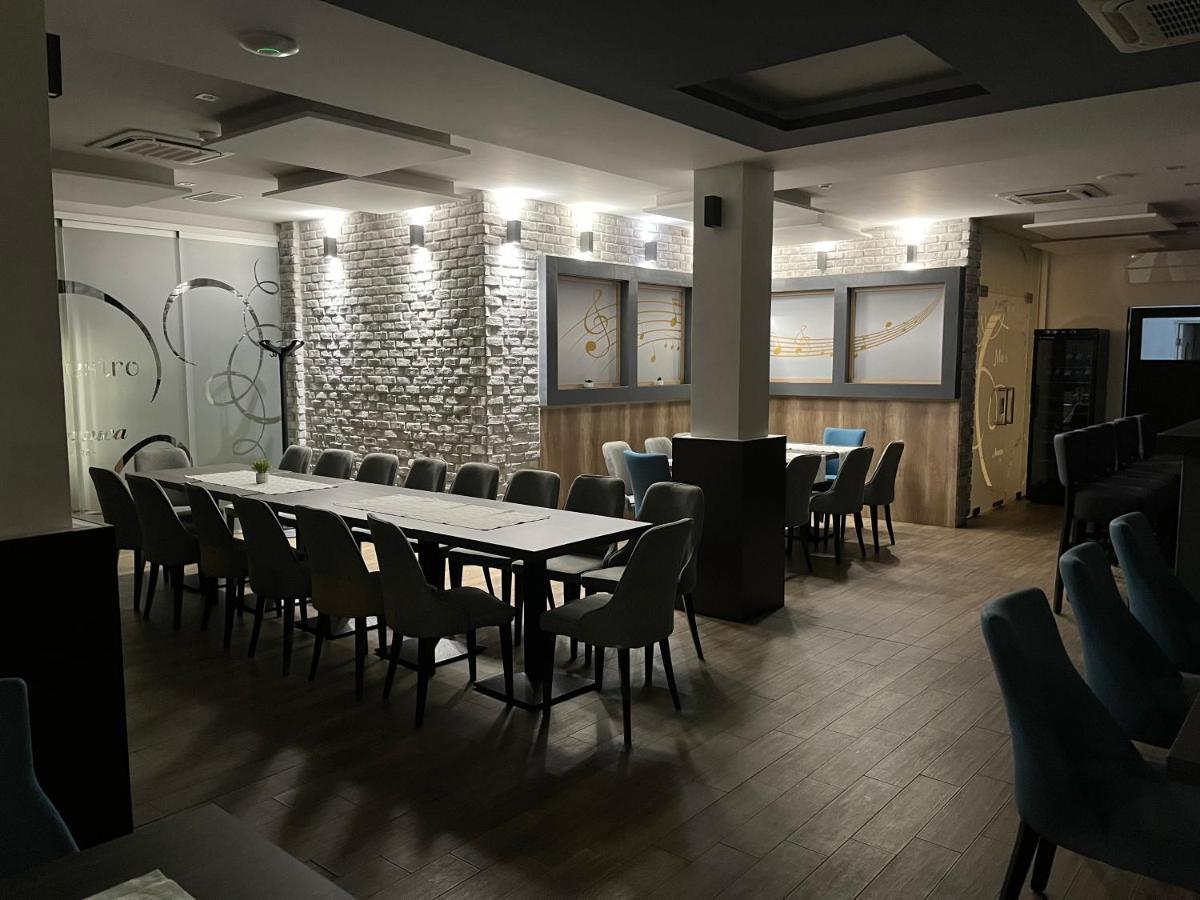Maestro - Rooms & Restaurant Вуковар Экстерьер фото