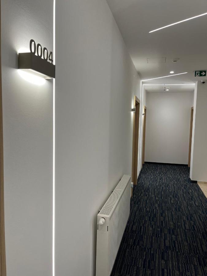 Maestro - Rooms & Restaurant Вуковар Экстерьер фото