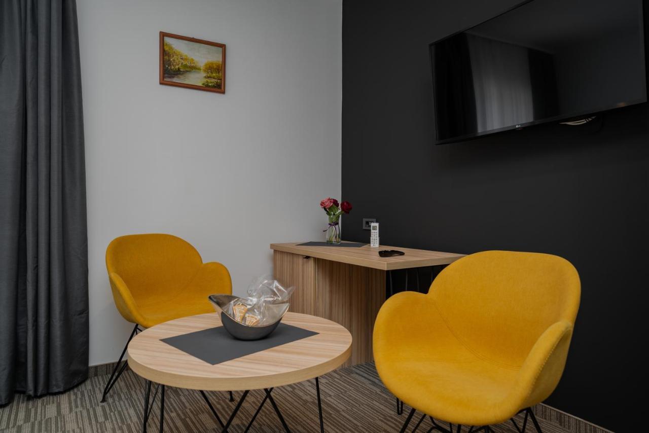 Maestro - Rooms & Restaurant Вуковар Экстерьер фото