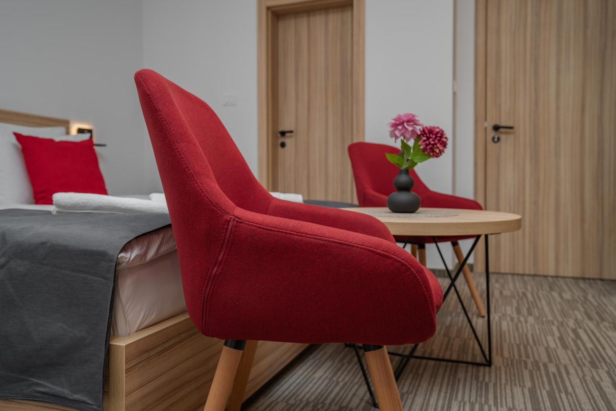 Maestro - Rooms & Restaurant Вуковар Номер фото